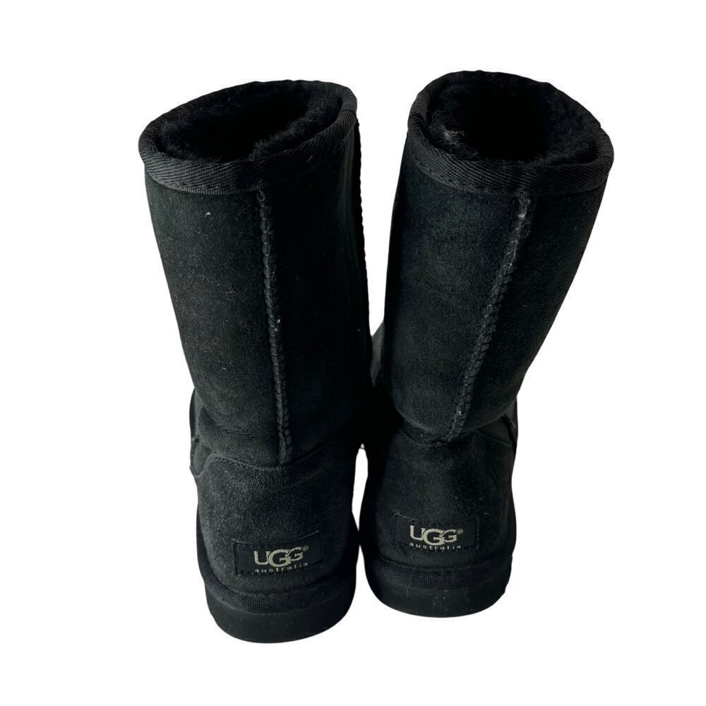 Ugg Classic II Short Sheepskin Boot Black Size 7 - Picture 5 of 7